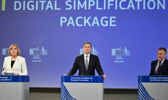 Як пропозиції ЄС щодо «спрощення» технологічного законодавства можуть послабити наші права заради розвитку ШІ