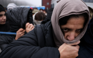 «Моє тіло посиніло від побоїв». Amnesty International зібрала свідчення насильства з боку білоруських силовиків щодо мігрантів, що скупчилися на кордонах із ЄС